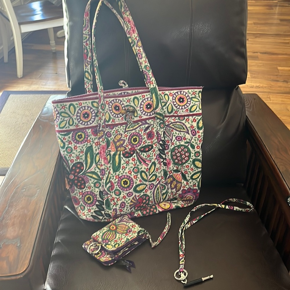 Vera Bradley large bag with matching wallet and lanyard